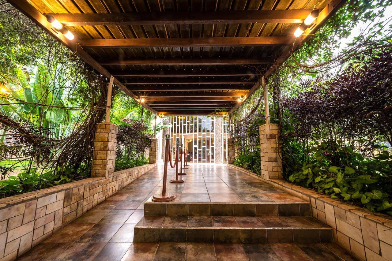 Imperial Heights Hotel, Entebbe Exterior photo